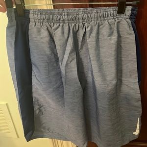 NIKE blue running/gym shorts built in Linen size Medium
